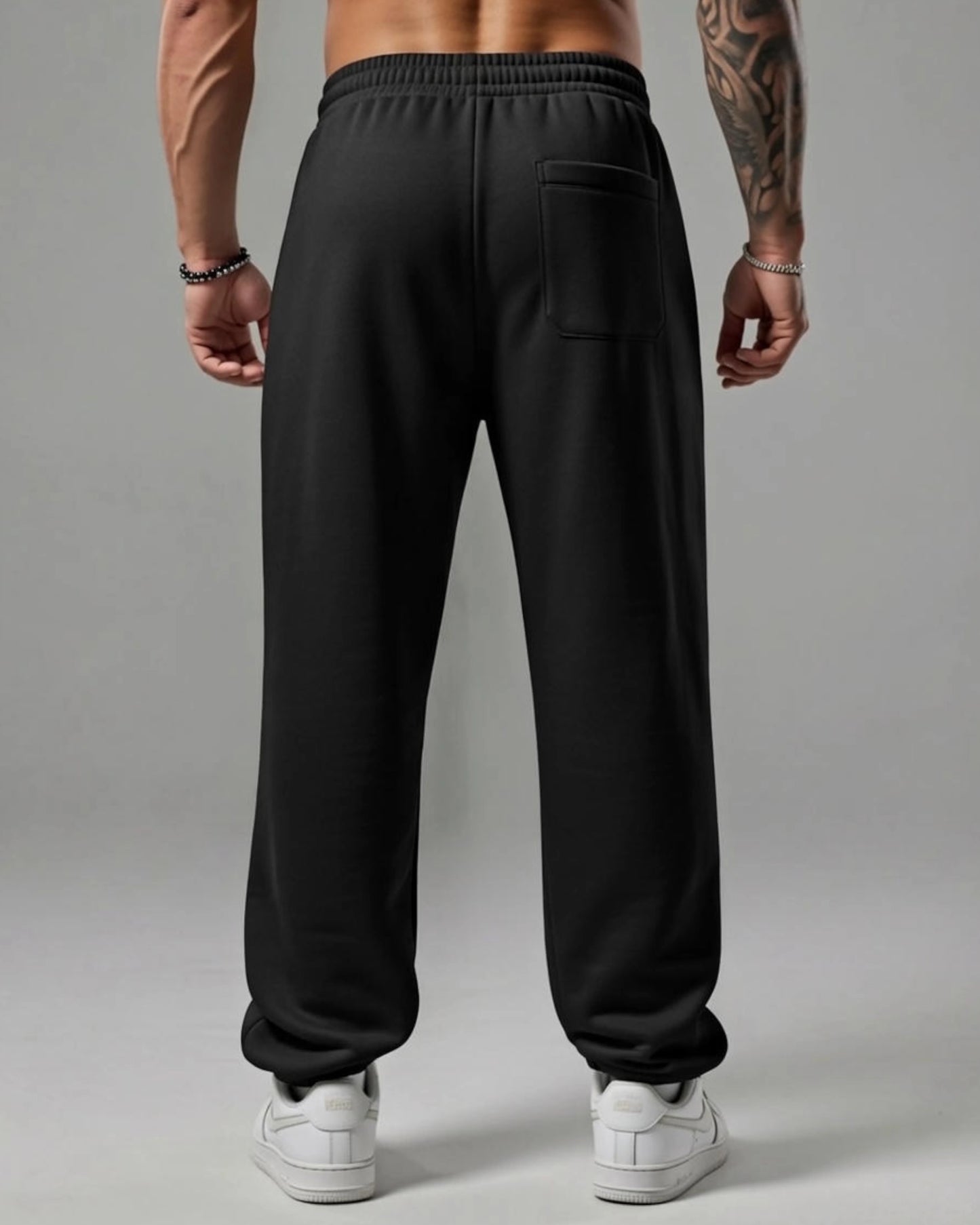 GLOBAL JOGGER BLACK