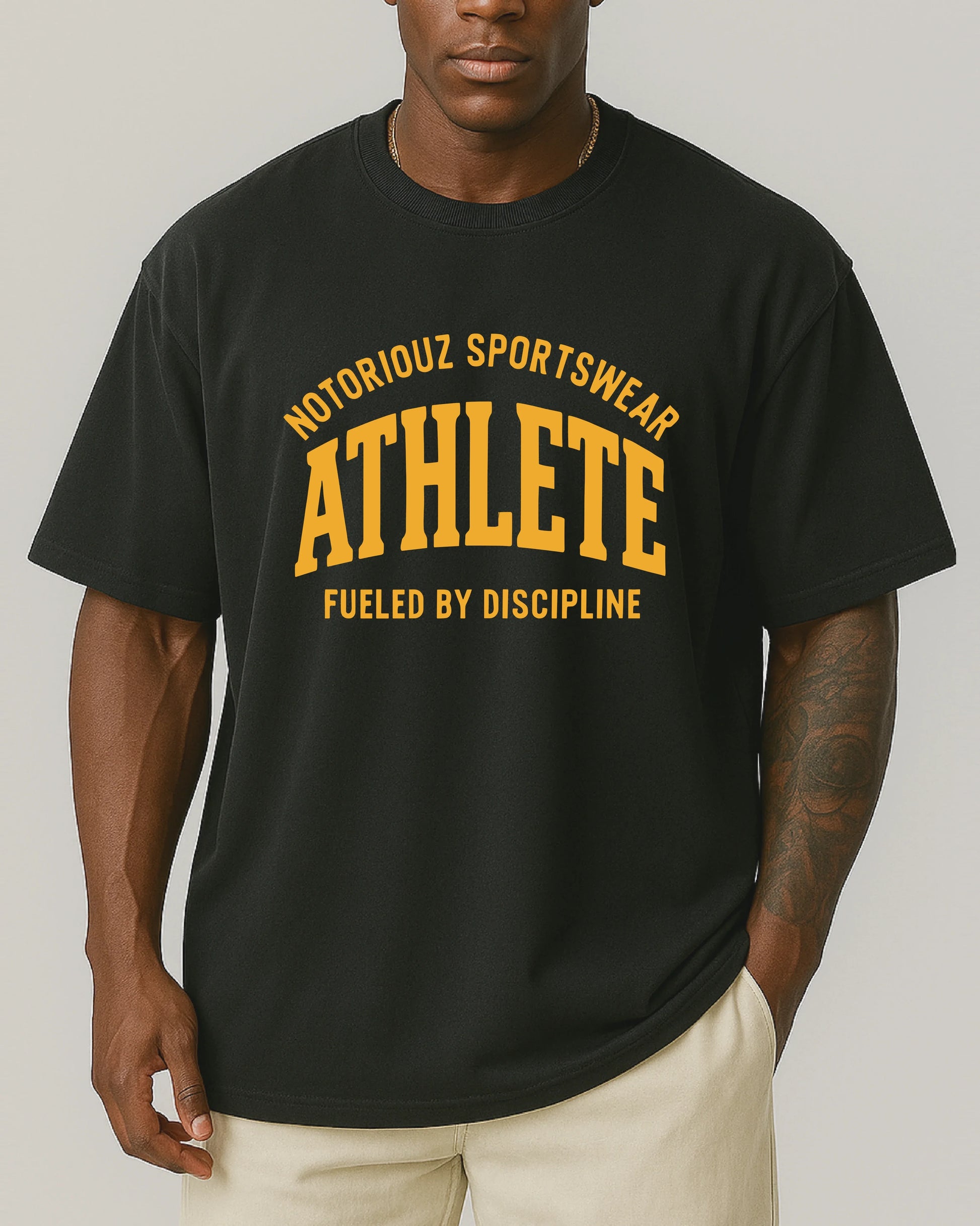 ATHLETE Oversize T-Shirt in Schwarz – Fueled by Discipline Design von Notoriouz Sportswear