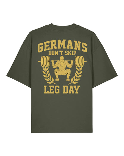 Germans Don’t Skip Leg Day Pump Cover olivgrünes Oversized Gym Shirt Teeflix