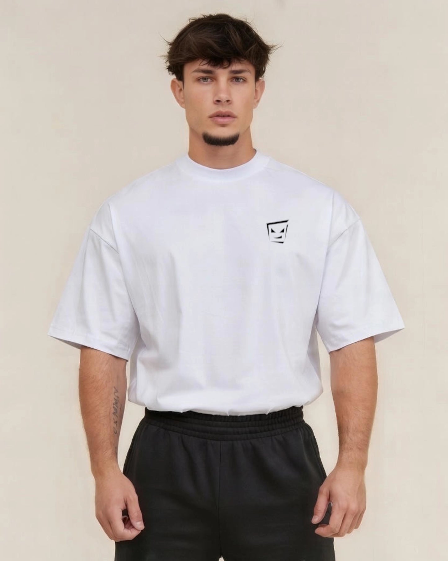 Oversized T-Shirt – Statement